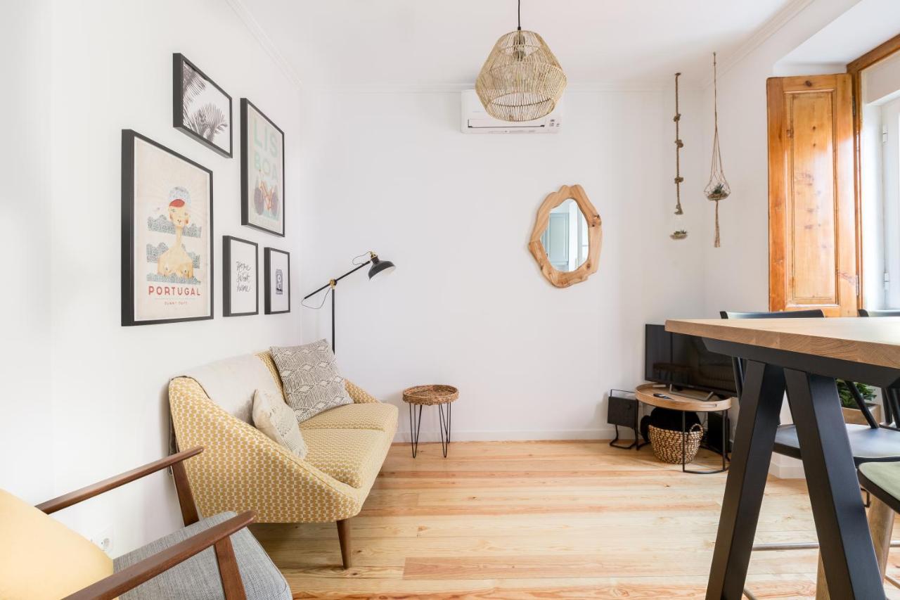 Feel Home In This Stunning Renovated Nest In Graca Lisbon Bagian luar foto