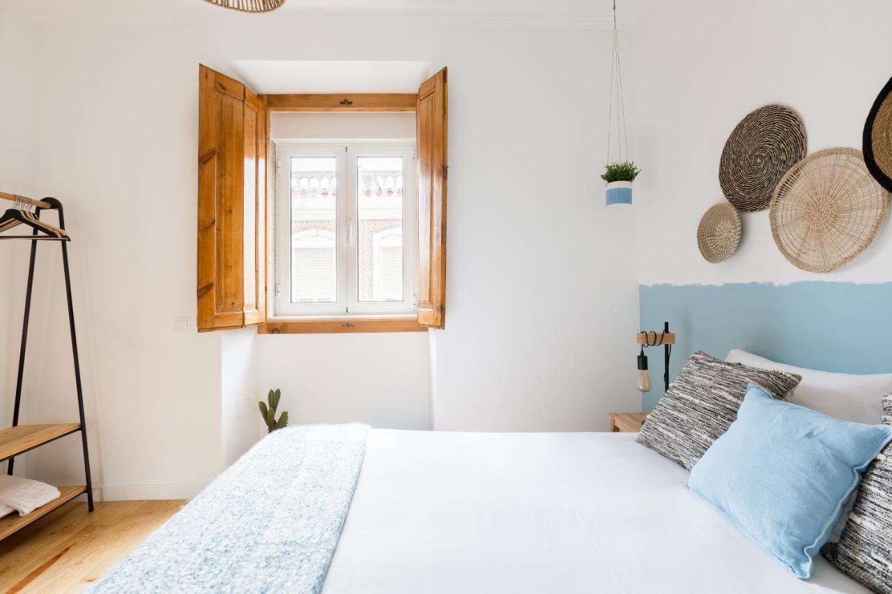 Feel Home In This Stunning Renovated Nest In Graca Lisbon Bagian luar foto